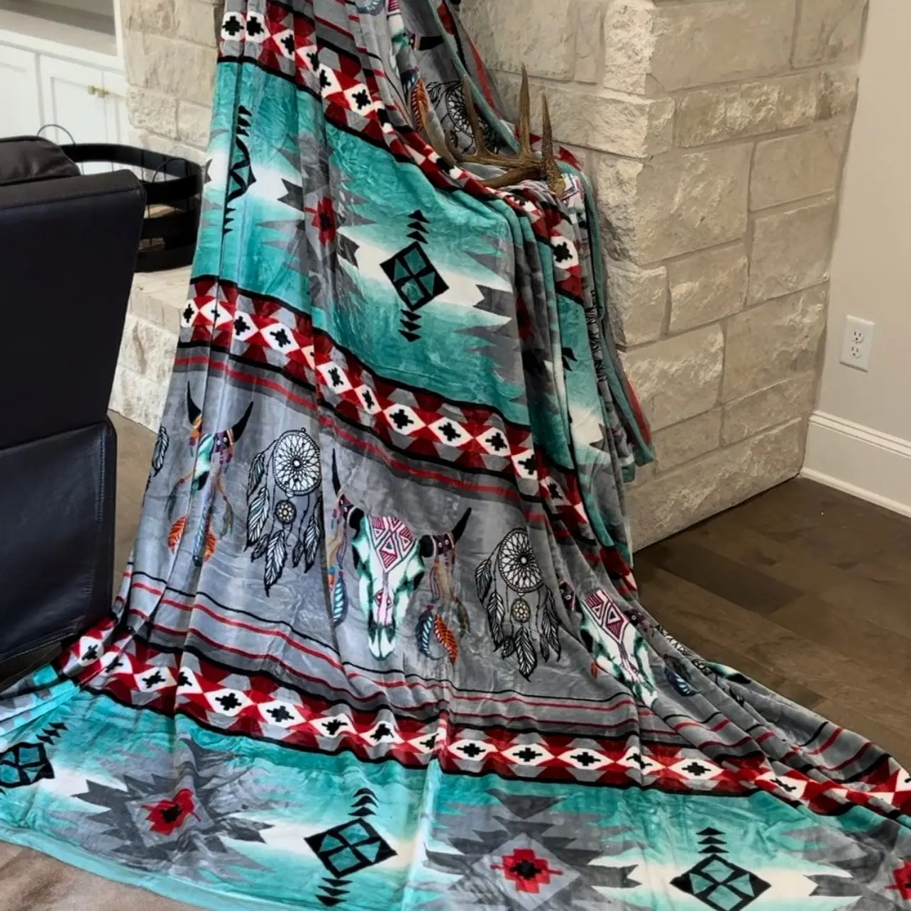 Z The Verdant Valley Oversized Blanket 82"x90"