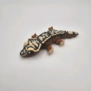 Adorably Flexible Articulate Gecko 3D Printed Desk Pet - Lightweight, Sturdy Design with Vibrant Colors & Customizable Options Available