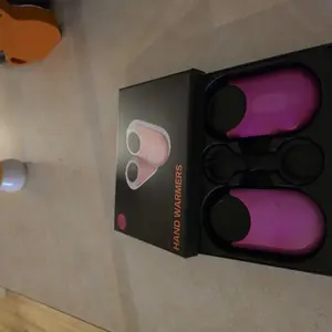 WETIFY Magnetic Heat-Reactive Hand Warmers Rechargeable 2 Pack Electric Handwarmers Thermochromic 4 Levels Heat Portable Compact Heater for Winter Outdoors Camping Hunting Perfect Gift Christmas Thanksgiving Day