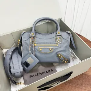 Pre-owned Balenciaga Leather Shoulder Bags 7.8'' R14359 Shoulder Bag C6848147504 0317 T1 Chloe