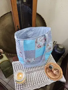 Women's Medium Tote Bag