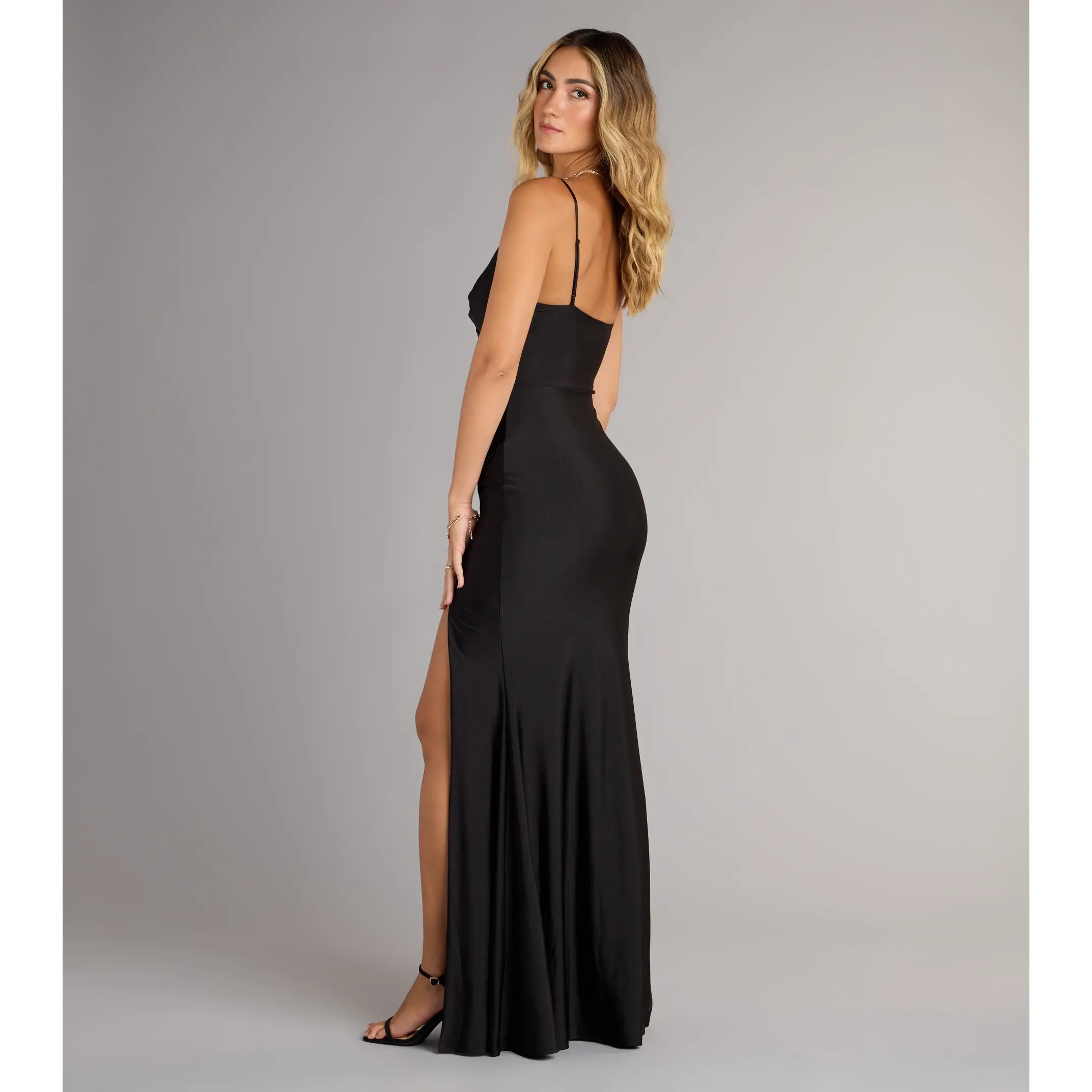 Tricia V-Neck Slit Mermaid Formal Dress - TikTok Shop Tricia V-Neck Slit Mermaid Formal Dress - TikTok Shop