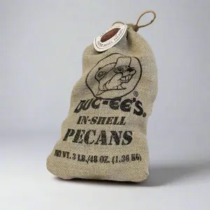 Buc-ee's 3 Pound In-Shell Pecans - Buttery Nutty Fresh Crunch Traditional Snack for Everyday Baking Cooking & Gifting Natural Southern Charm - Protein