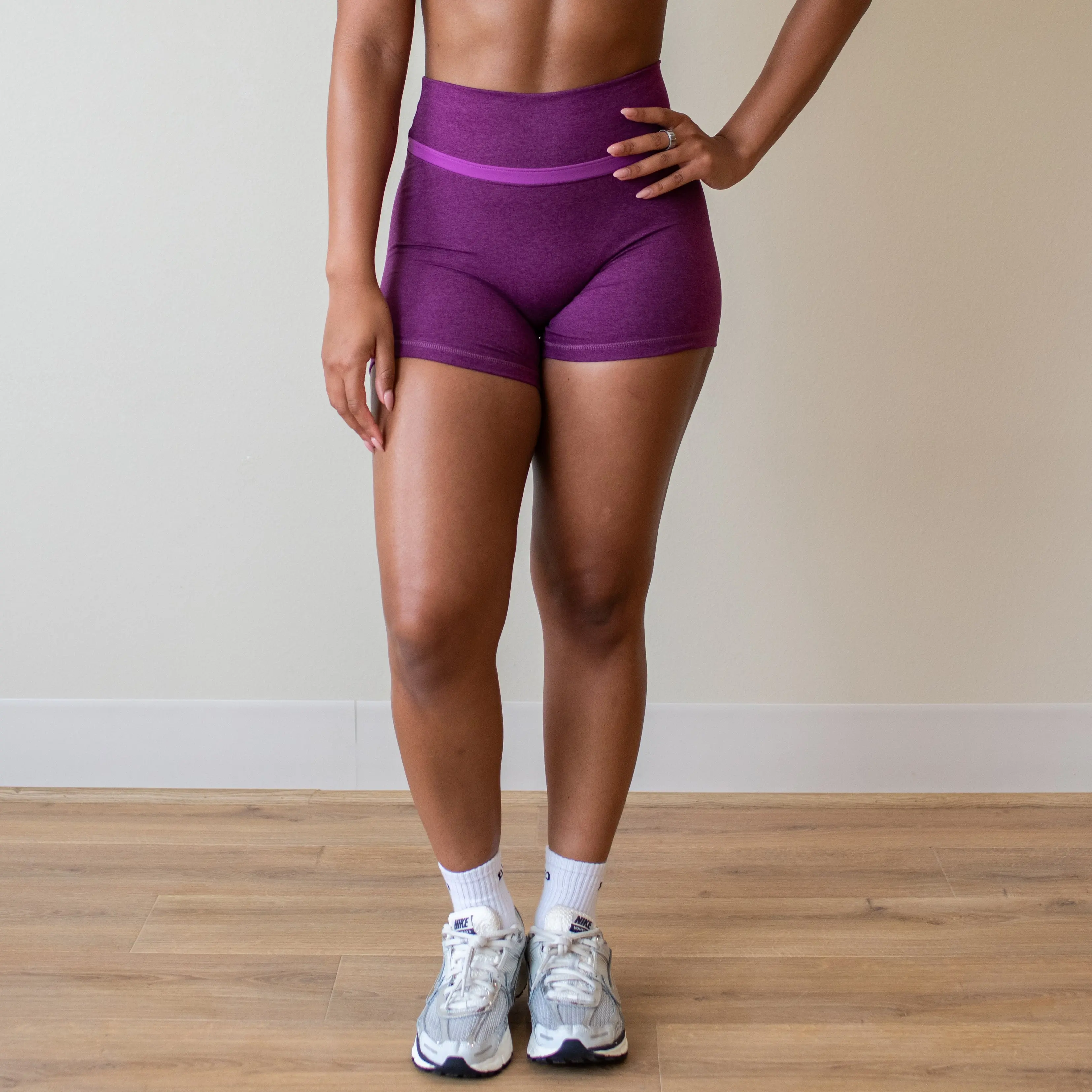 V Define Short 5" - No Front Seam - High Rise