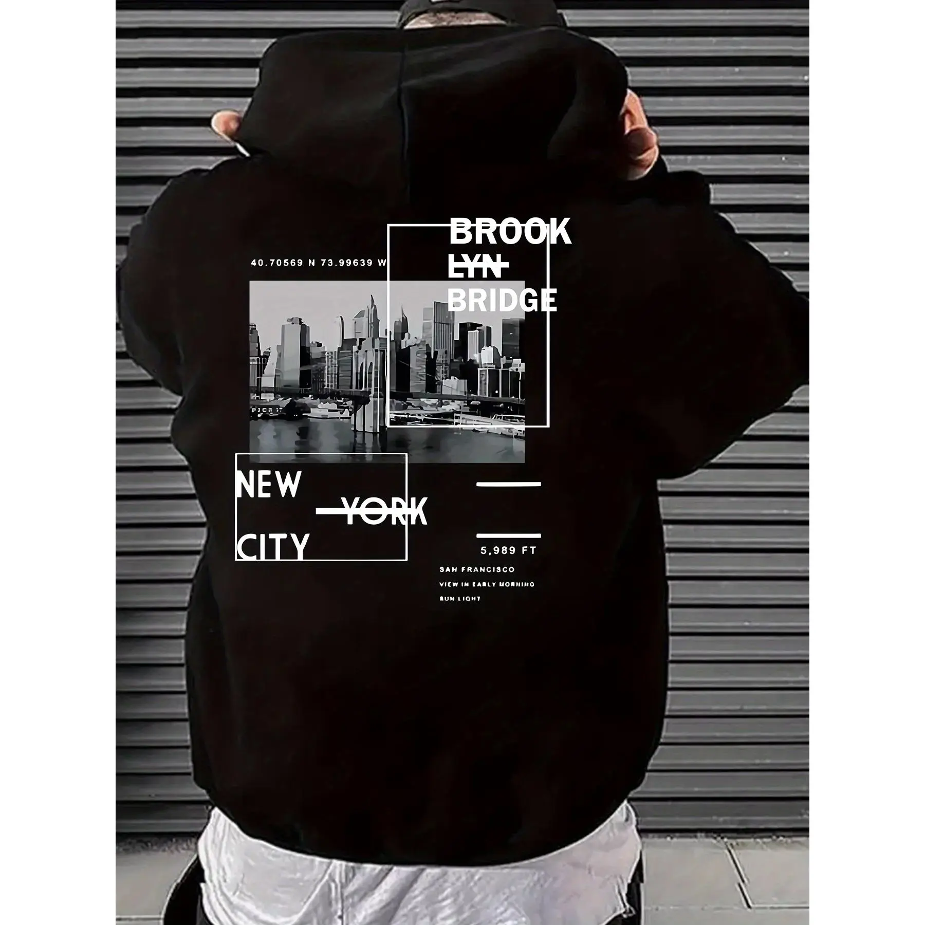 Men's New York City Graphic Hooded Sweatshirt - Brooklyn Bridge & Manhattan Skyline Print, Black & White Urban Streetwear, Casual Pullover with White Label Design, Machine Washable Regular Fit for Casual Attire & Layering,