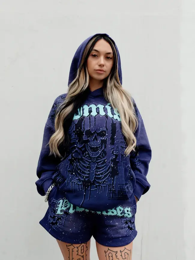 Endless Bling Skull Gothic Hoodie Set – Vintage Hip Hop Streetwear Sweatshirt, Y2K Rhinestone Skull Graphic Pullover Hoodie, Gothic Biker Style Fashion Top for Men Women, Casual Everyday Wear, Gift