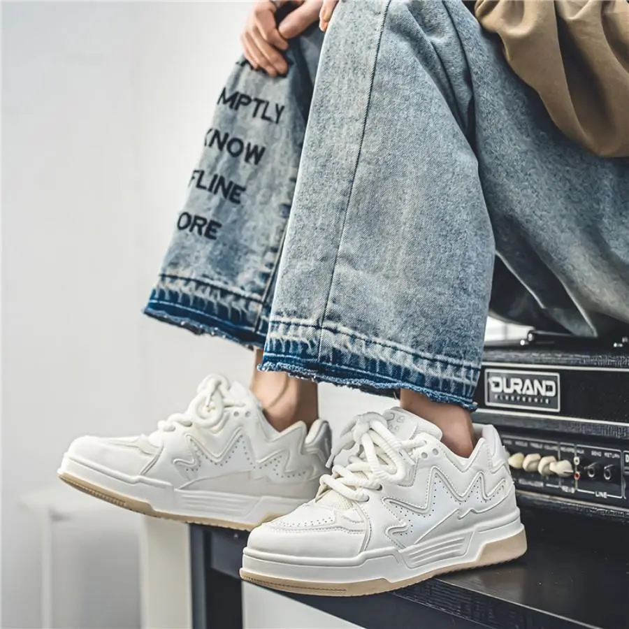 Four seasons women's shoes new trend all flat casual shoes sports small white shoes Chunky Sneakers Athletic cute shoes sneakers women shoes