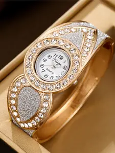 1PC Ladies Bracelet Watch, Elegant Square Stainless Steel Quartz Watch, Must-Have for Evening Gowns, Perfect Birthday Gift for Her