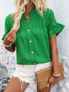 A women's solid color pleated Casual shirt with buttons, linen and cotton stand-up collar, short sleeves, suitable for summer, suitable for daily commuting and wear.