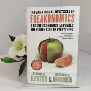Freakonomics Book, Econometrics & Logic Thinking, Essential Reading for Economics Enthusiasts, Comprehensive Guide to Economic Analysis
