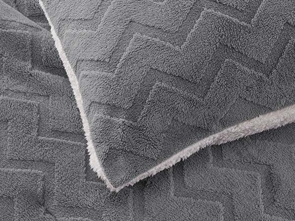BEDELITE Wave Fluffy Sherpa Comforter Set, Super Soft Sherpa Comforter for Twin Queen KIng Size Bed, Luxury Warm Bedding Set for Winter, Fuzzy Bed Set