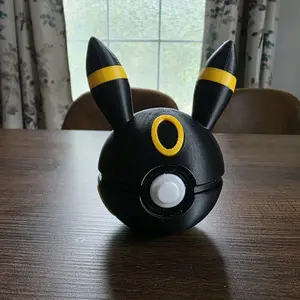 Monster Ball - Umbreon Figurine