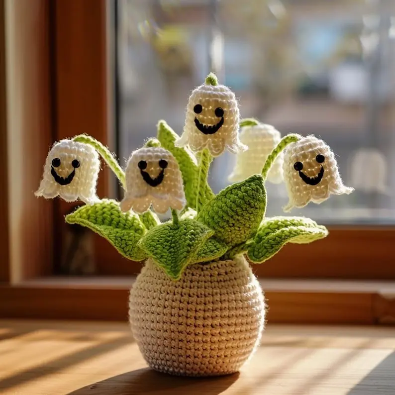 Handmade Crochet Flower Halloween Decor, Handcrafted Halloween Decor for Desk or Shelf, Halloween Ghost Flower Decoration, Halloween Gift Idea