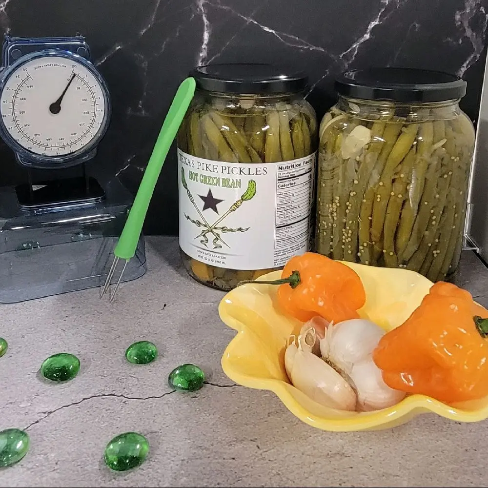 Texas Pike Pickles-Hot Pickled Green Beans (1) 32oz