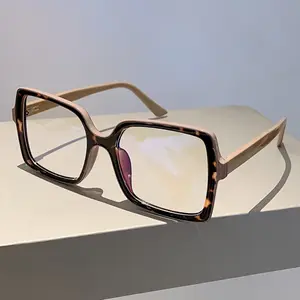 A New Stylish Women'S Color-Block Square Frame Glasses with a Plain Decorative Frame, Non- Decorative Eyewear