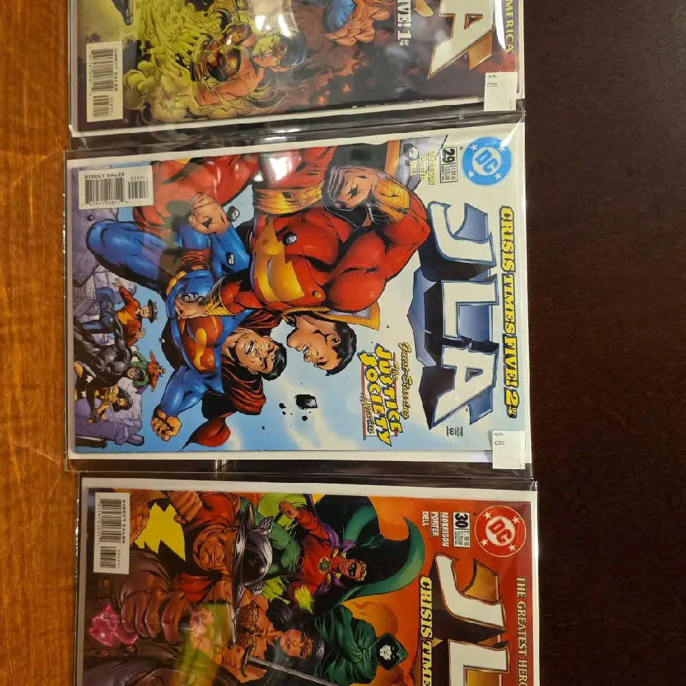 Justice League of America - DC Comics Superhero Team Up Series 300 Crisis Times 23 Variant Edition comic