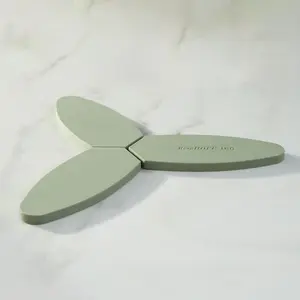 BergHOFF Leo Balance Silicone Foldable and Magnetic Trivet 9.5", Sage