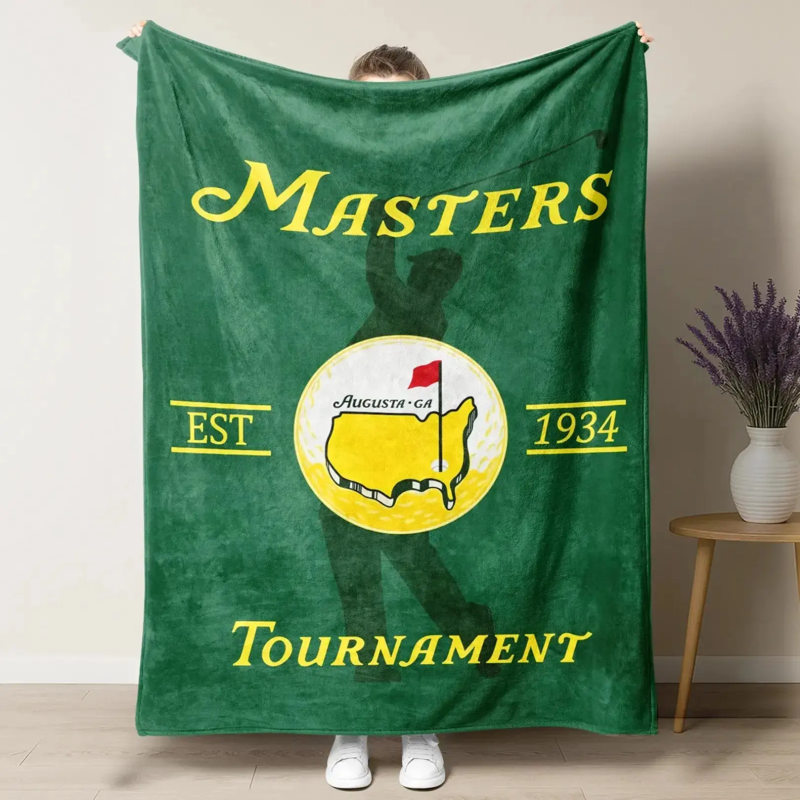 Classic Green Masters Tournament Design with Golf Course Logo & Golfer Silhouette, Warm Cozy Sofa Bed Home Decor, Ideal for Golf Tournament Enthusiasts, Flannel Blankets, Skin Friendly Blanket Birthday Father's Day Holiday Gift For Golf Fans Men