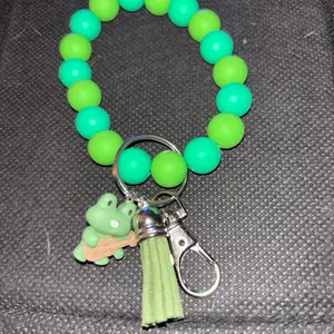 Beaded Keychain with Green Frog Charm and Tassel - Stylish Accessory for Keys and Bags