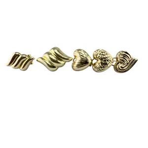 Aretes en oro 14K con cierre omega para mujer – diseños clásicos y modernos