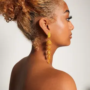 EASTÉ NOORÉ EARRINGS