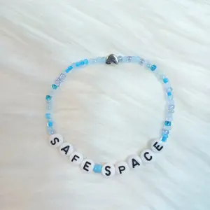 Blue Friendship Bracelet, Safe Space Message for a Friend, Gift for Mom, Sister, Boyfriend, Unisex Mental Health Awareness