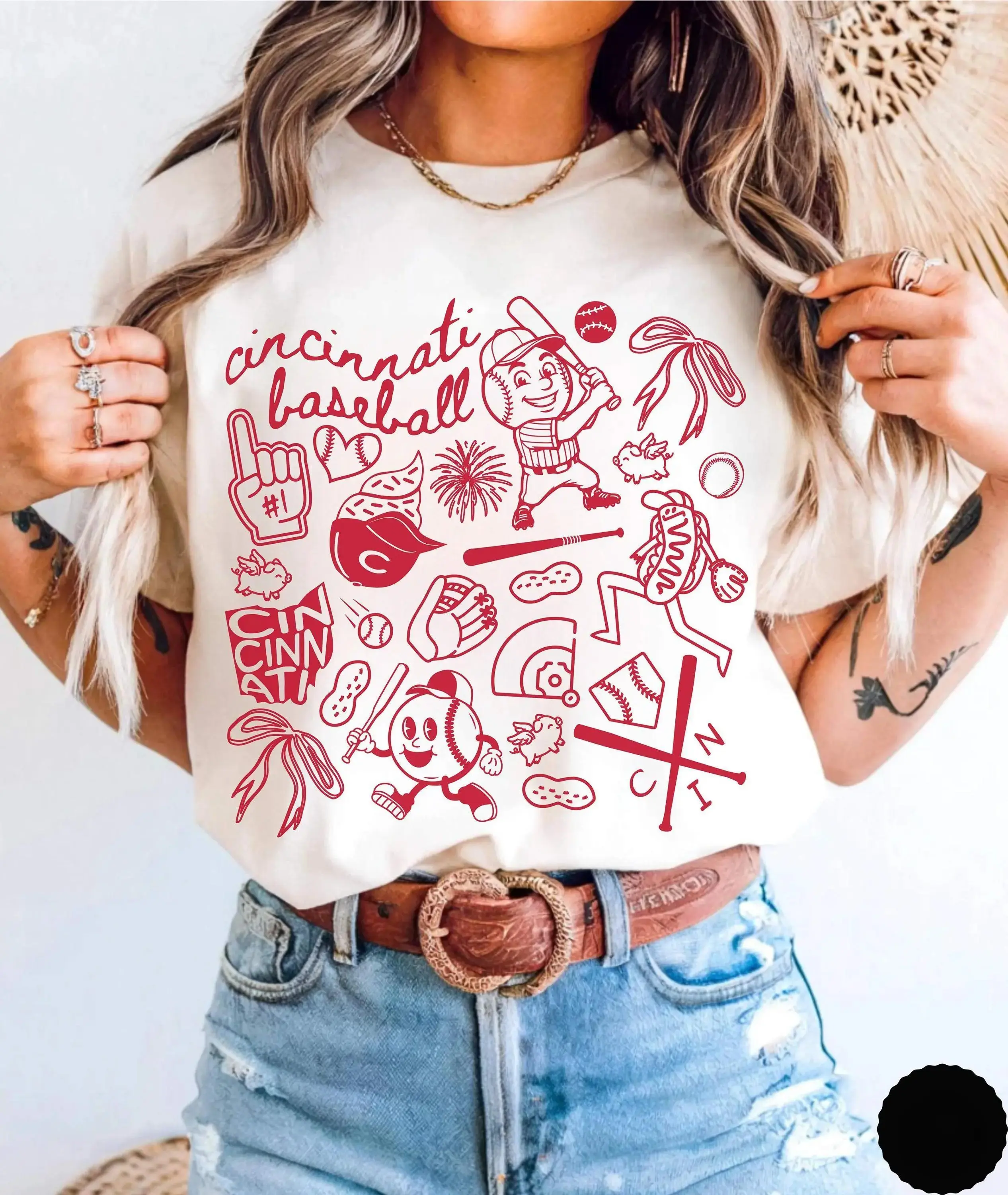 Doodle Graphic T-Shirt, Coquette Bow & Mascot Print Crew Neck Short Sleeve Tee, Casual Cotton Top for Sports Fans, Vintage Team Inspired Shirt for Everyday Wear