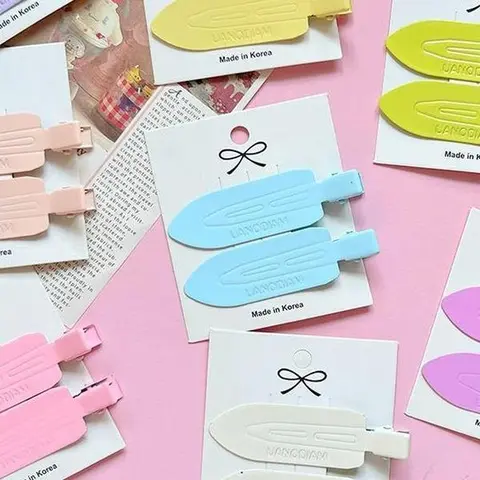A pack of five Random Color 2 Count Cute Colorful Hair Clips Painting Process by Baking Unisex Styling Accessories