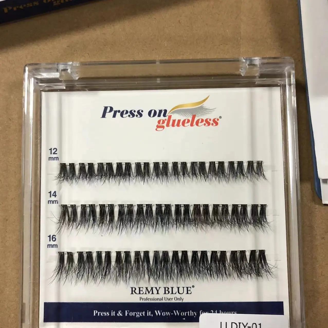EYELASH PRESS ON GLUELESS REMYBLUE