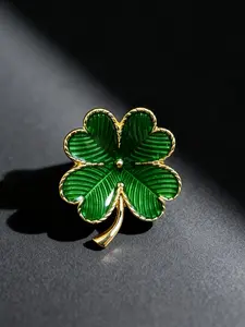 Four-Leaf Clover Brooch Elegant Simple Plant Leaf Pin Lapel Flower Clothing Accessory Women Gift