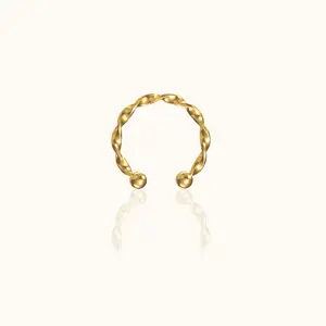 Single Thick Twisted Ear Cuff
