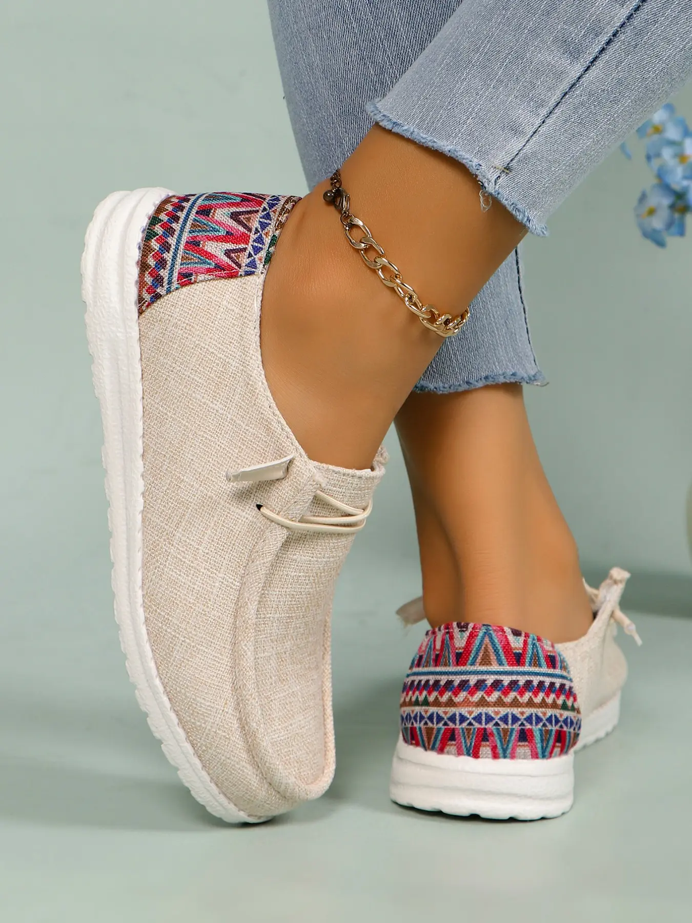 Comfortable Soft Sole Ethnic Style Linen Lazy Girl Shoes, Breathable Durable Lightweight Slip-On Casual Canvas Shoes, Daily Commute Travel Versatile Flat Sneakers