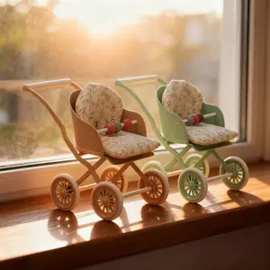 1:8-1:12 Miniature Simulated Iron Baby Stroller |   Home stroller decorations, dollhouse bedroom and living room model miniature furniture decorations, BJD/OB11 scene expansion, birthday gift, mixed color metal
