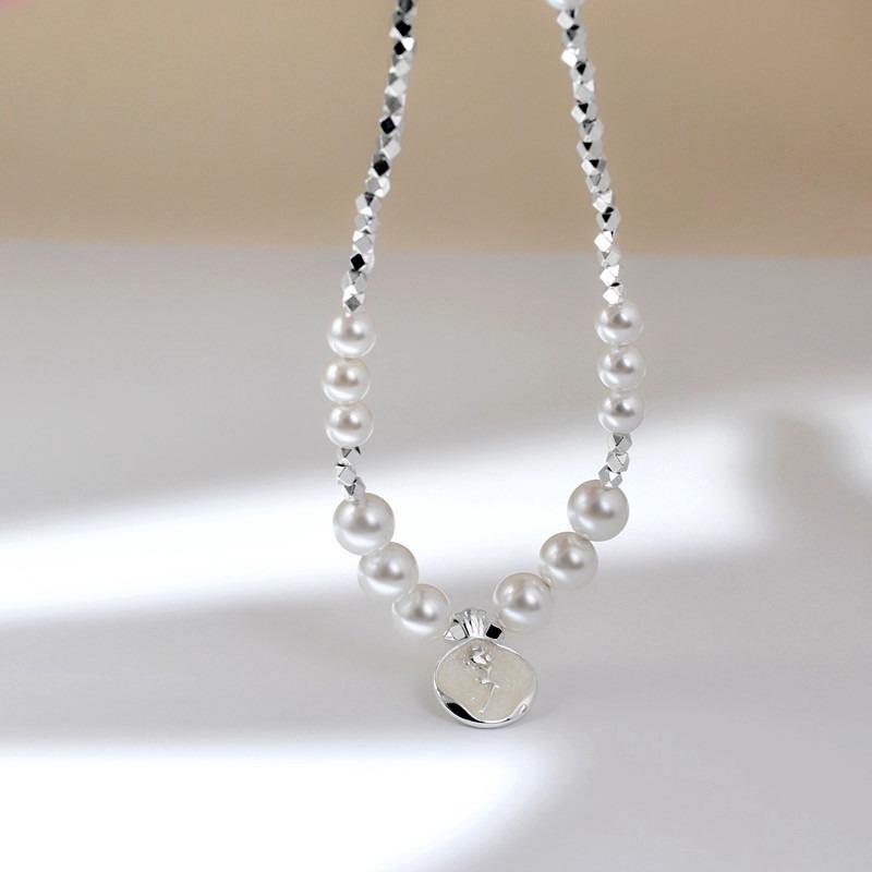 2026 Korean Style Irregular Rose Broken Silver Mother of Pearl Necklace Versatile Light Luxury Choker Gift for Women shell pearl