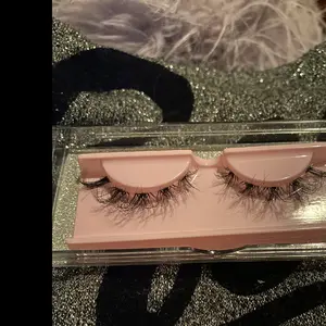 cWM Natural Looking Messy Wispy Lashes for Eyelashes - Effective Makeup for Stylish Look