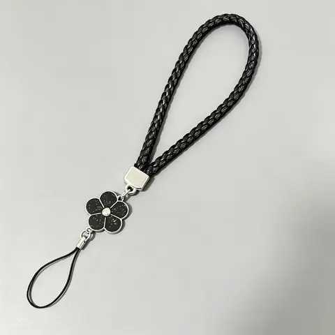 Free Flower Wrist Strap | Random Color (Pink / Black / White)