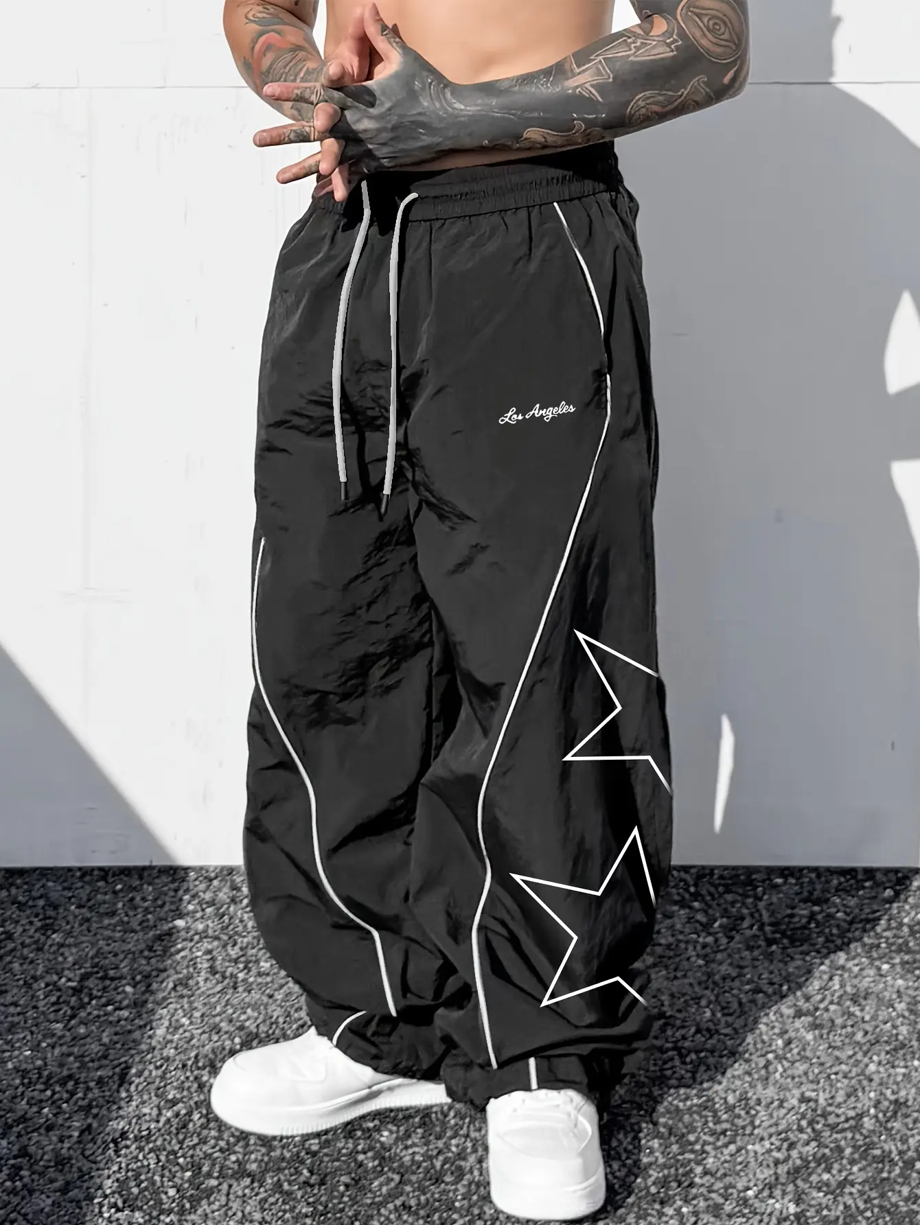Baggy Wide Leg Sweatpants for Men and Women, Contrast Piping Star Graphic Track Pants, Relaxed Loose Fit Drawstring Waist Y2K Streetwear Pants, Hip Hop Dance Casual Athletic Trousers for Daily Wear, Travel, Workout and Weekend Outfit, Urban Street Fashion