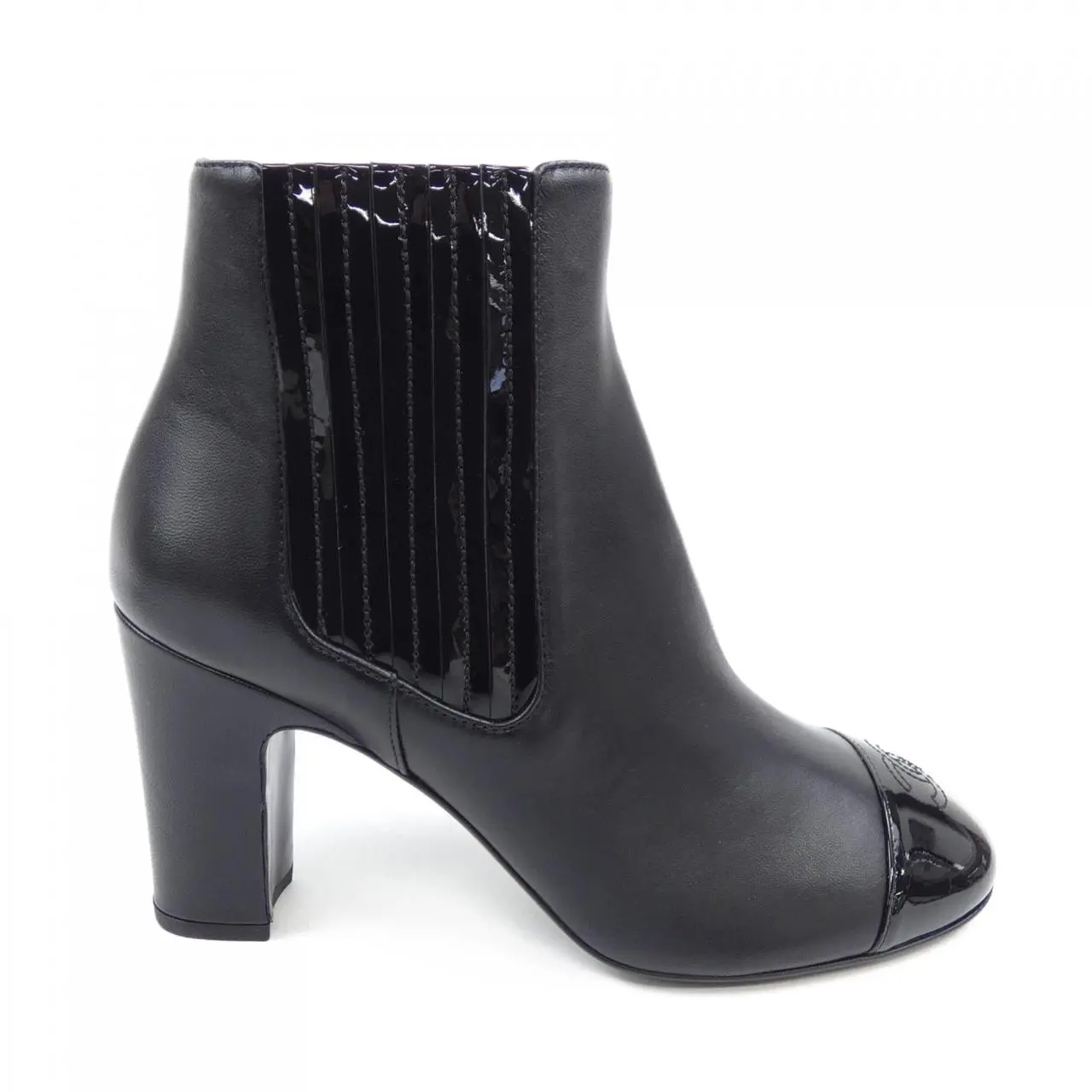 Pre-owned CHANEL Lambskin Small Leather Goods G39391Y56252 Patent Calfskin Ankle Boots