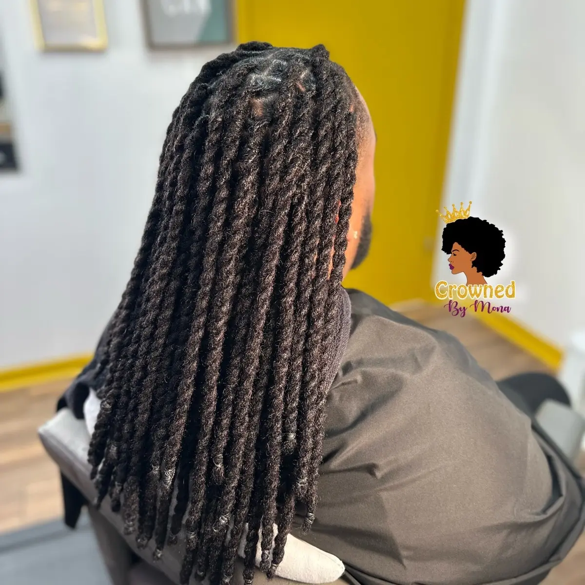 16’ Handcrafted 100% human hair loc extensions 16’ Handcrafted 100% human hair loc extensions