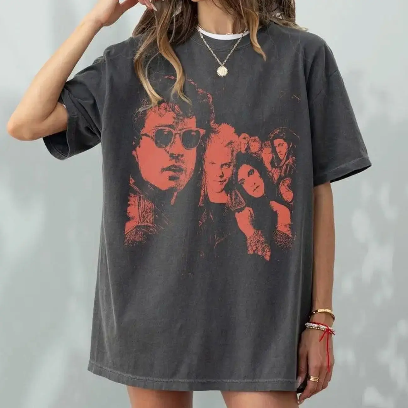 Retro 80s Vampire Movie T-Shirt, Retro Horror Lost Movie Graphic Tee, Kiefer Sutherland Adult Girls and Boys Shirt