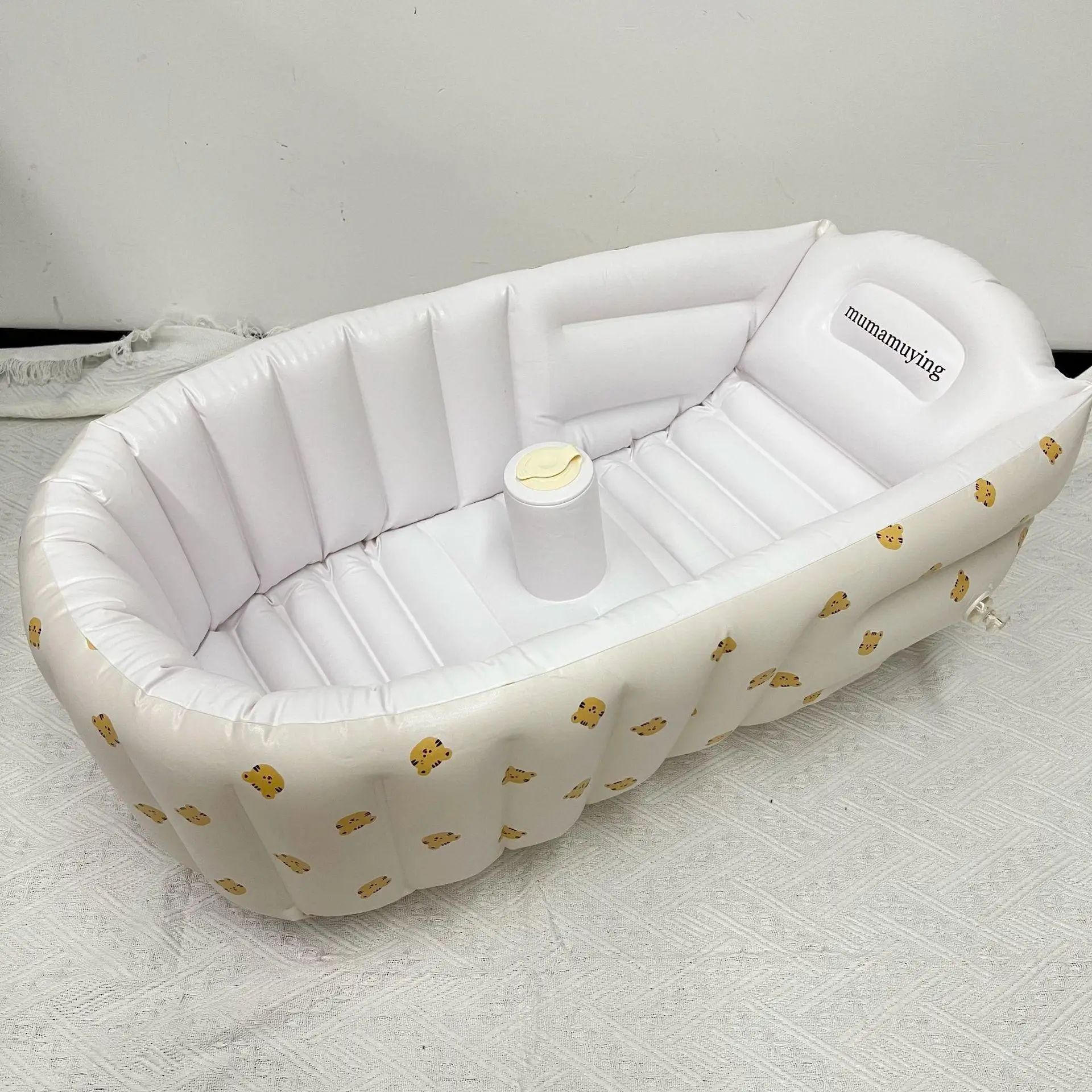 Newborn Baby Inflatable Swimming Pool, Cartoon Print Portable Baby Bath Tub, Cute Foldable Baby Bathtub for Infant Toddler Kids