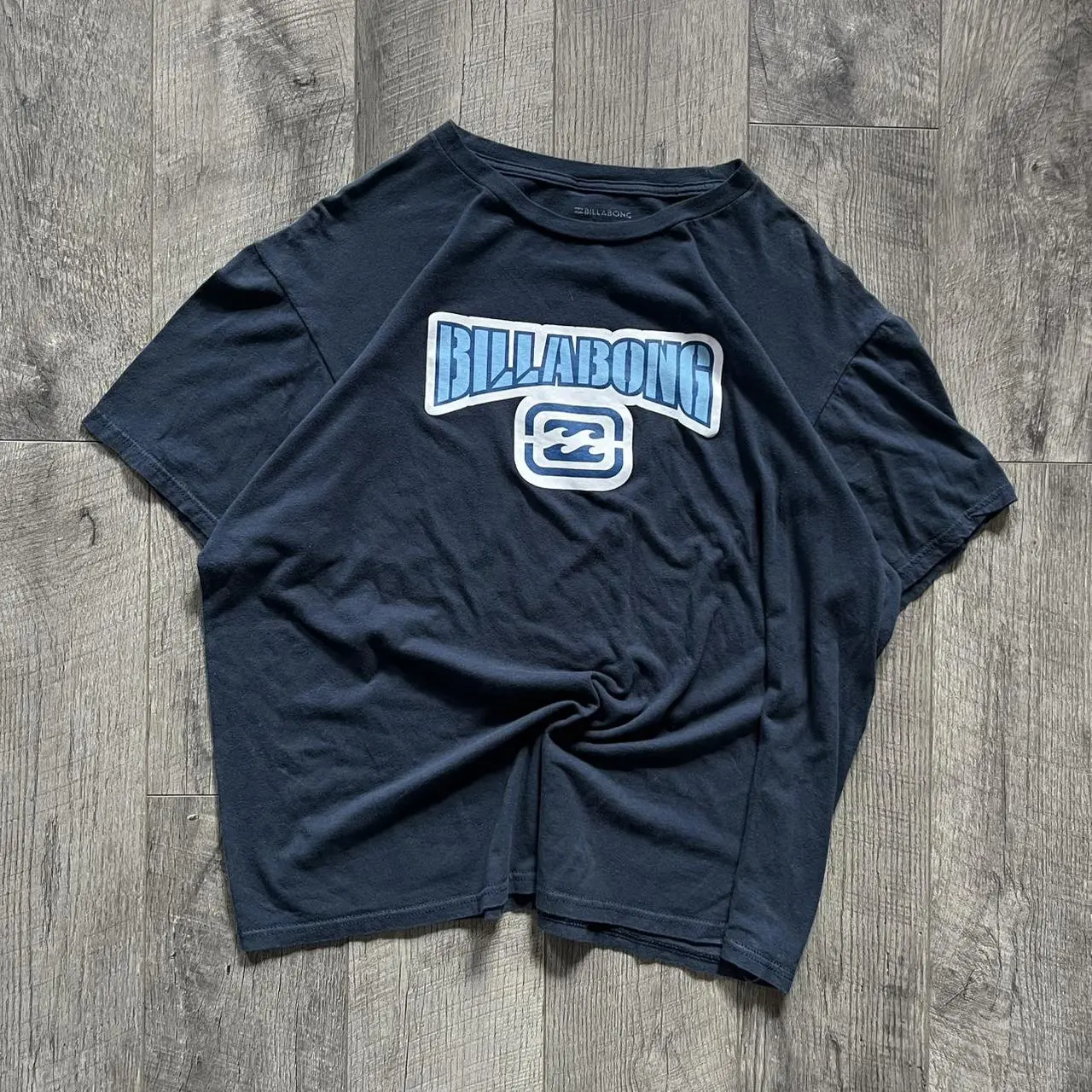 Y2k 2000s surf Navy Billabong tee, Unisex Crewneck for Men, Outfit Ideas