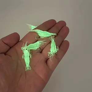20pcs of Glowing Shrimp Lures - Soft Plastic Imitation Bait with Hooks, Perfect for Both Freshwater And Saltwater Fishing. Designed for Night Fishing, These Shrimp-Shaped Lures Are Excellent for Attracting Bass, Trout, Zander, Walleye, And Redfish