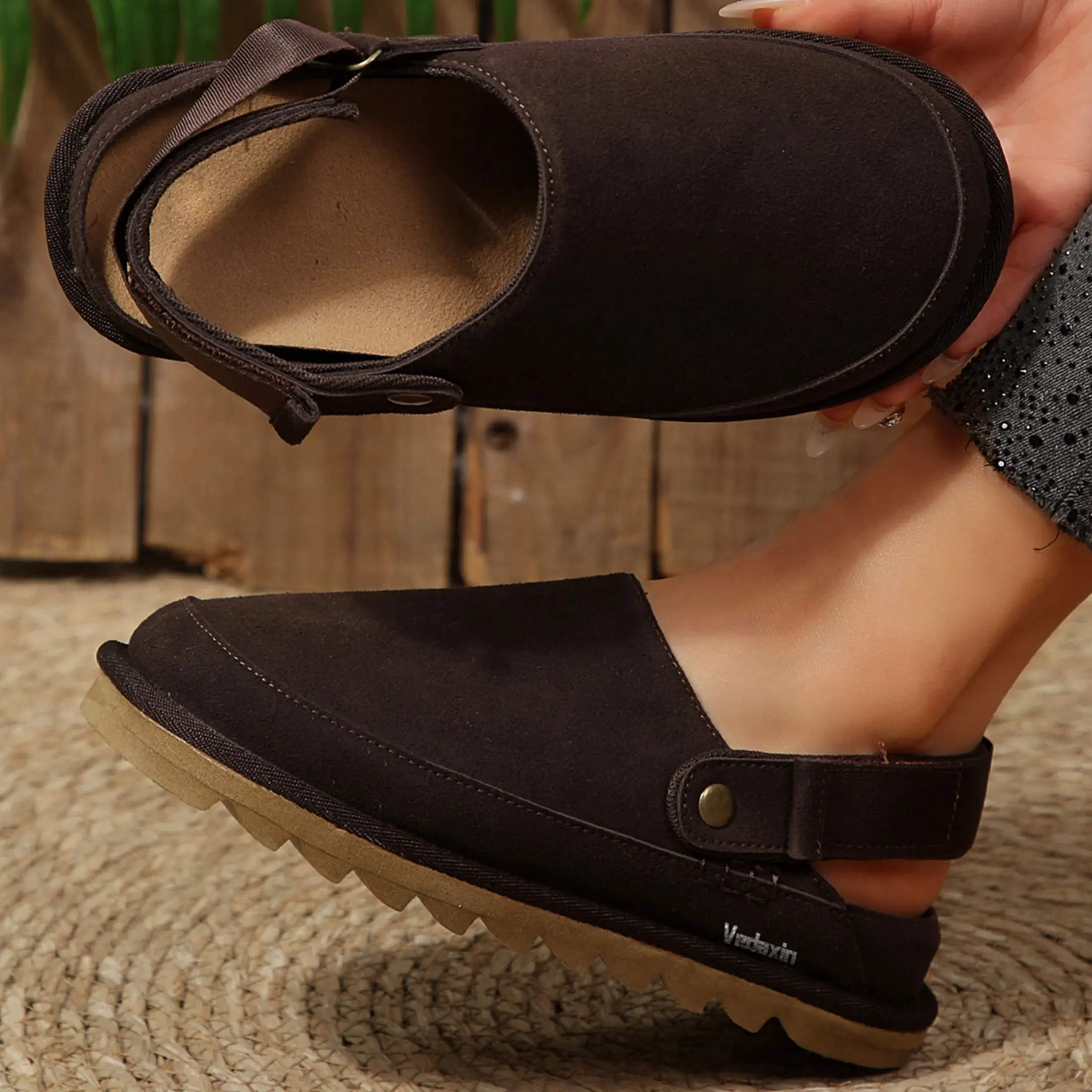 Women's Retro Sandals Suede Clogs Indoor Outdoor Non-Slip Platform Slip On Walking Shoes Springfresh