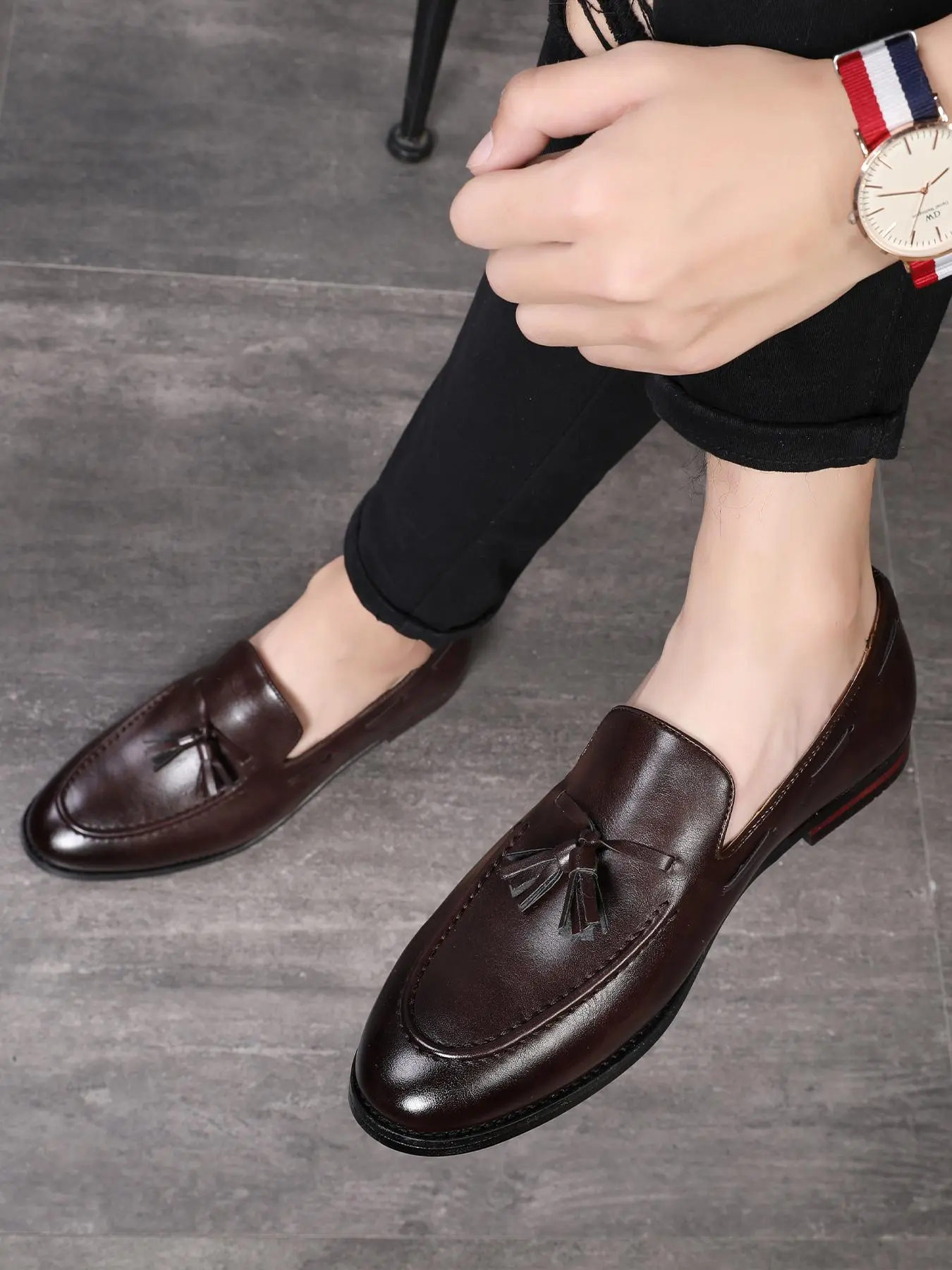 Men's Business Style Solid Color Tassel Decor Slip-on Loafers, Fashionable Pointed Toe Dress Shoes for Work Office, Male All-match Commuter Shoes for Daily Wear,  Formal Shoes
