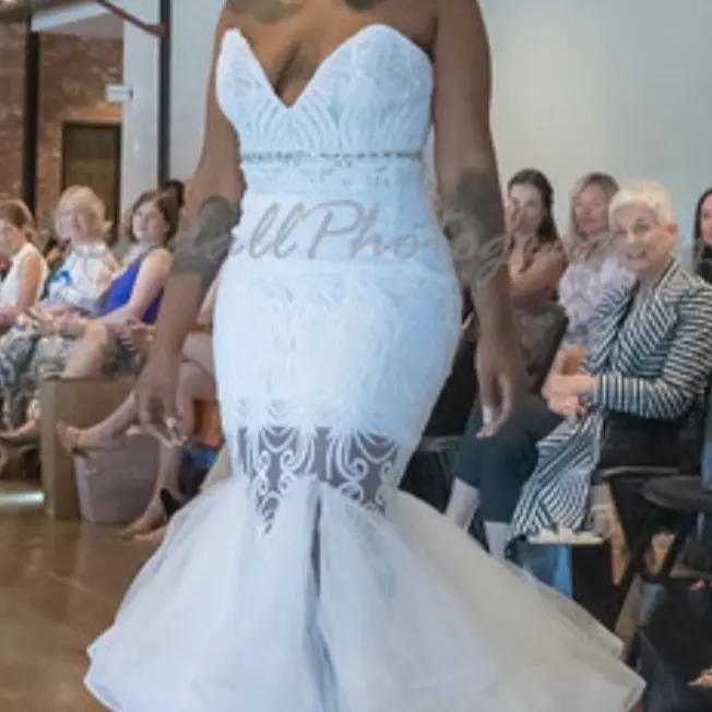 Sweetheart Neck Wedding Gown