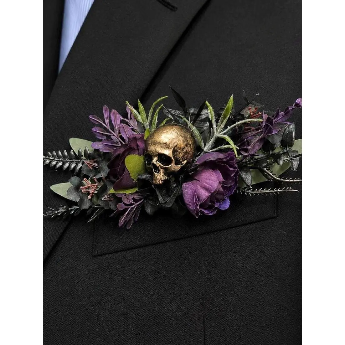 Purple Skull Pocket Boutonniere, Gothic Floral Wedding Square Boutonniere, Groomsmen Lapel Flower, Black Plum Alternative Halloween Flower