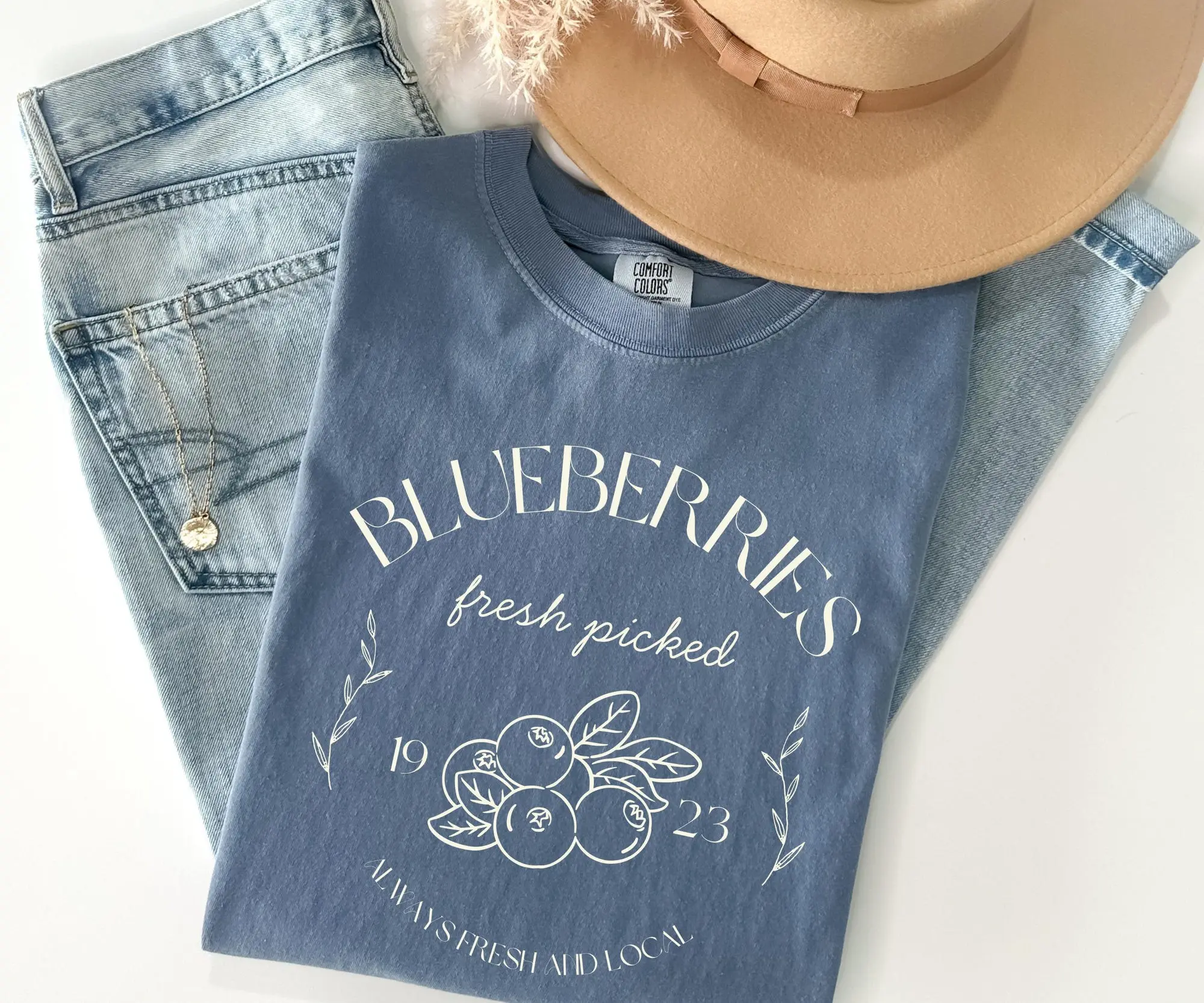 Comfort Colors Blueberries Shirt, Fresh Picked Local Fruit Tee, Farmers Market T-Shirt, Vintage Berry Graphic Tee, Summer Cottagecore Shirt