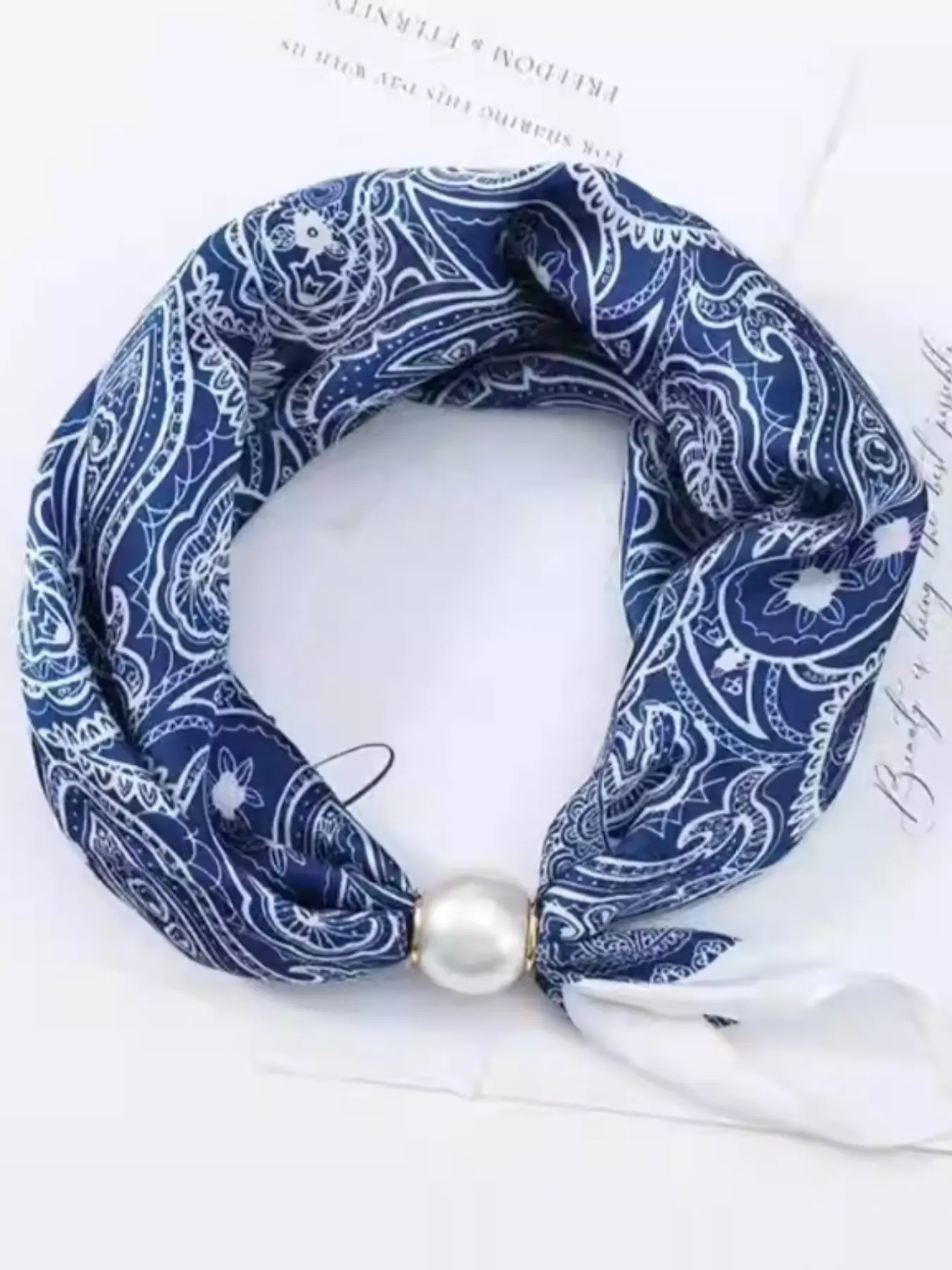 Pearl Magnetic Clasp Necklace Scarf, Blue Floral Pendant Collar, Fashion Soft Comfortable Scarf, Casual Versatile Accessory, Boho Floral Scarves
