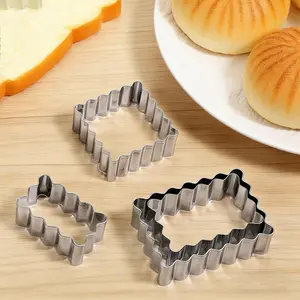6 Piece Square Cookie Cutter Set, Wave Rectangular Design, Sawtooth Edge Biscuit Knife, Ideal for Baking & Crafting